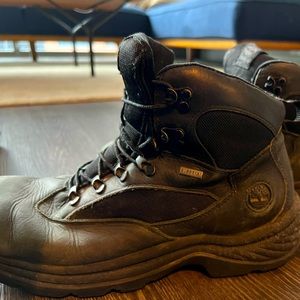 Jet black men’s Timberland boots